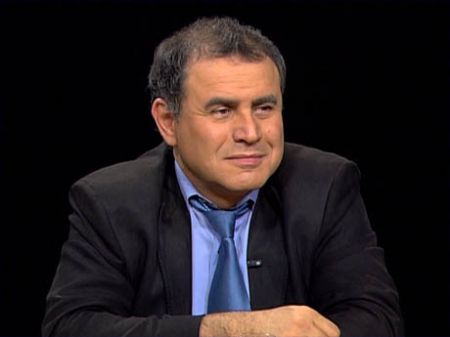 Roubini: Măsurile de austeritate trebuie luate progresiv şi însoţite de alte politici