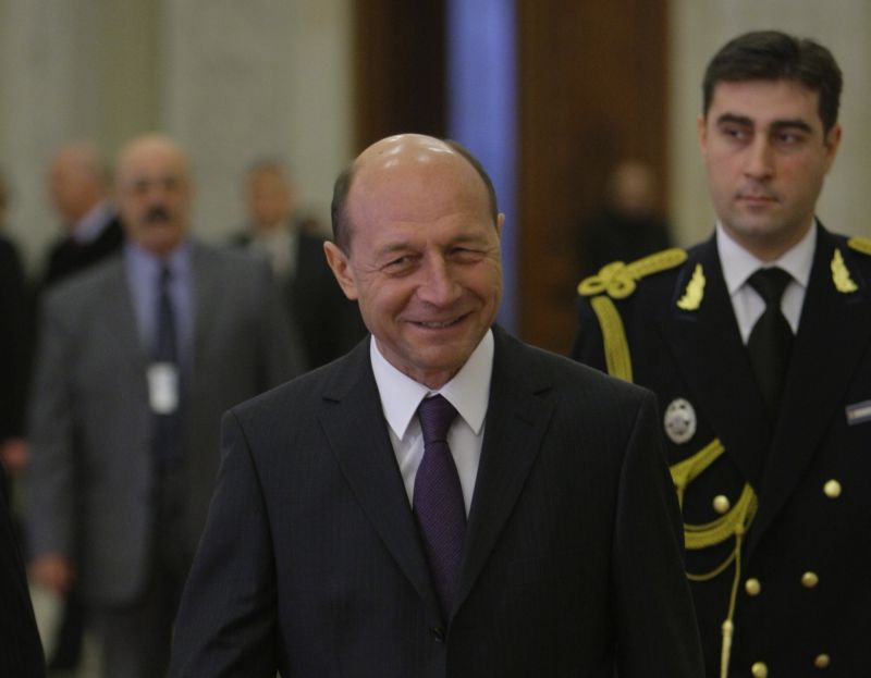 Traian Băsescu: Transparenţa acordului cu FMI este esenţială