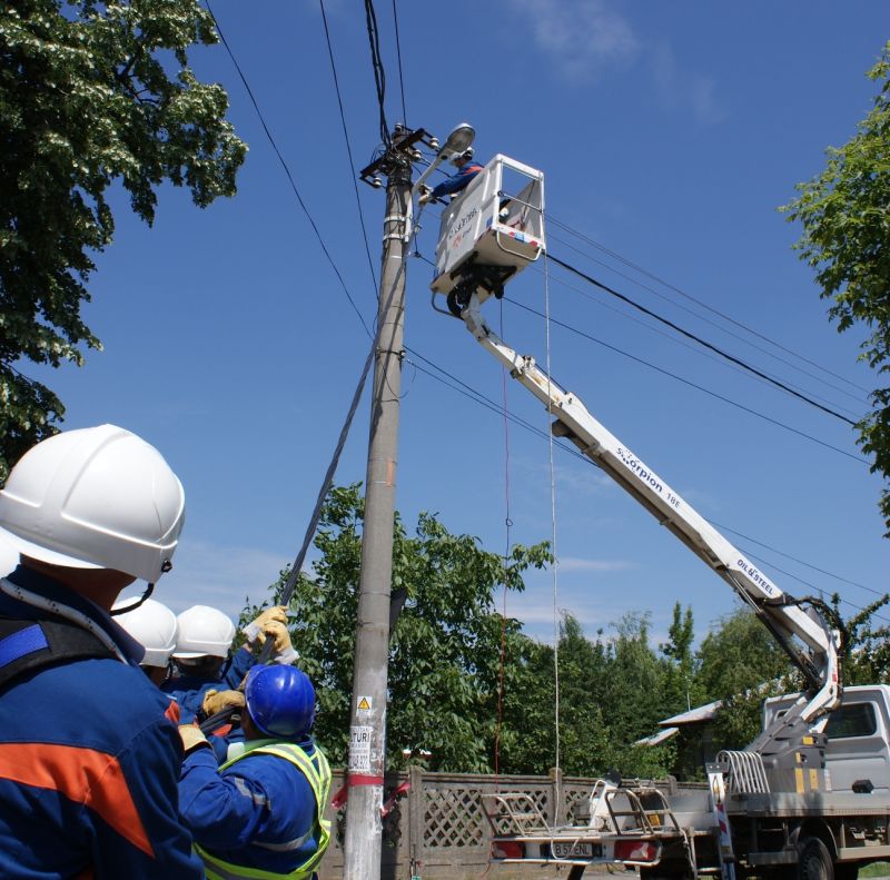 Enel extinde lucrările de modernizare a reţelei electrice