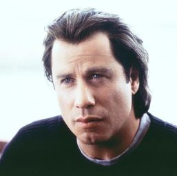 John Travolta, donaţie pentru copiii lui Nelson Mandela