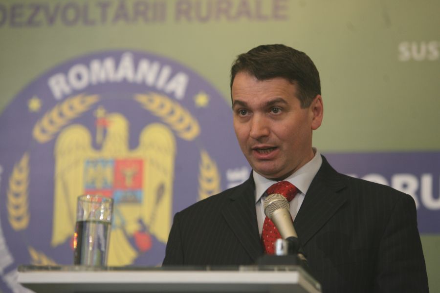 Ministrul Agriculturii va plăti 0,3 lei pentru a cumpăra fructe