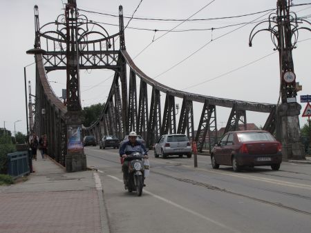 Podul Traian, închis circulaţiei