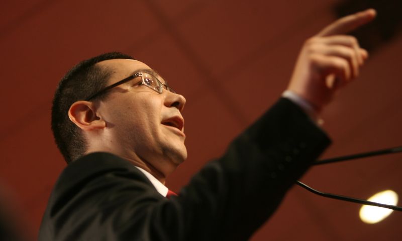 Ponta îl aşteaptă pe Videanu în PSD