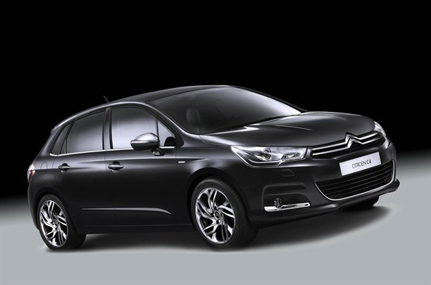 Primele imagini oficiale cu viitoarea generaţie Citroen C4