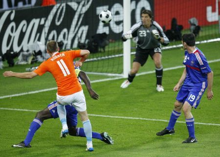 Robben le dă emoţii olandezilor