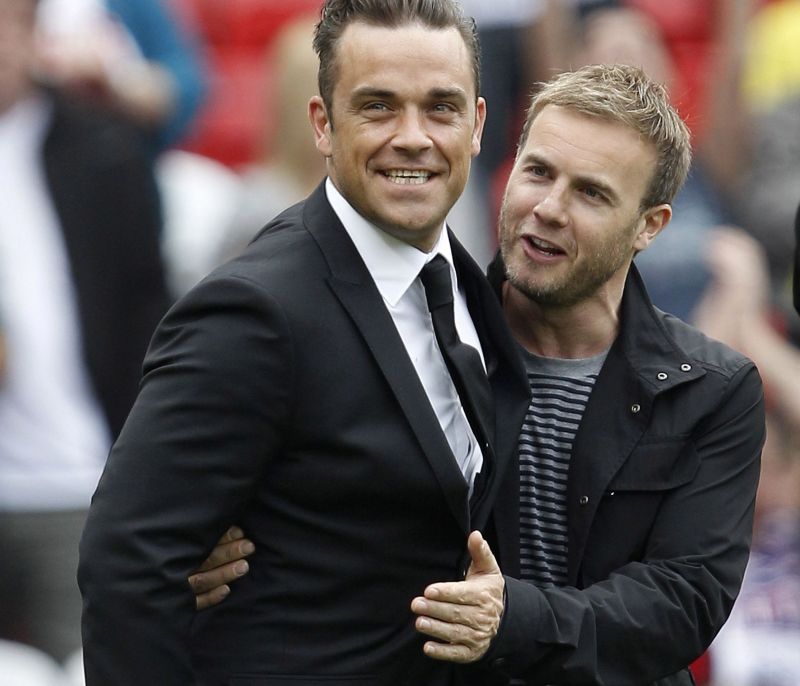 Robbie Williams şi Gary Barlow, doi dintre foştii Take That, duet în premieră