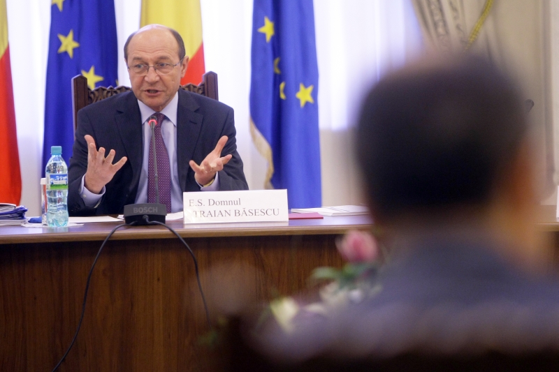 Băsescu îi scrie AMR-ul guvernului Boc: 1 septembrie