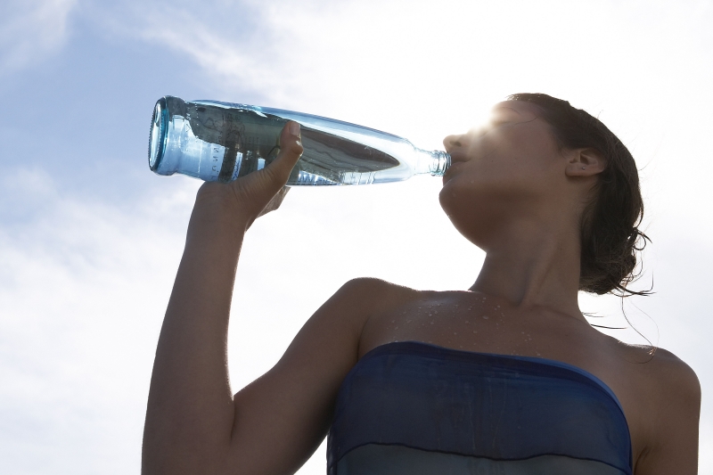 Cum să ne hidratăm corect pe timp de vară