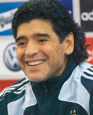 Maradona, consolat de preşedintele ţării