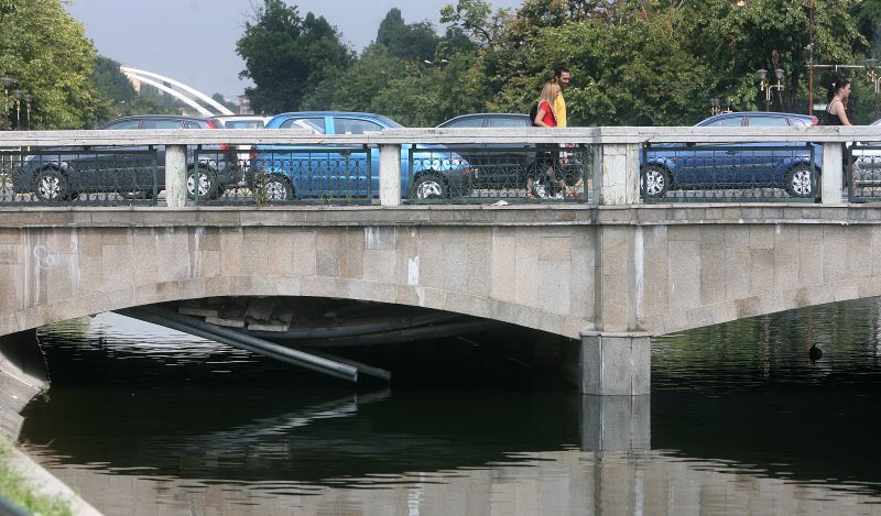 Podul Eroilor riscă să cadă la datorie în Dâmboviţa