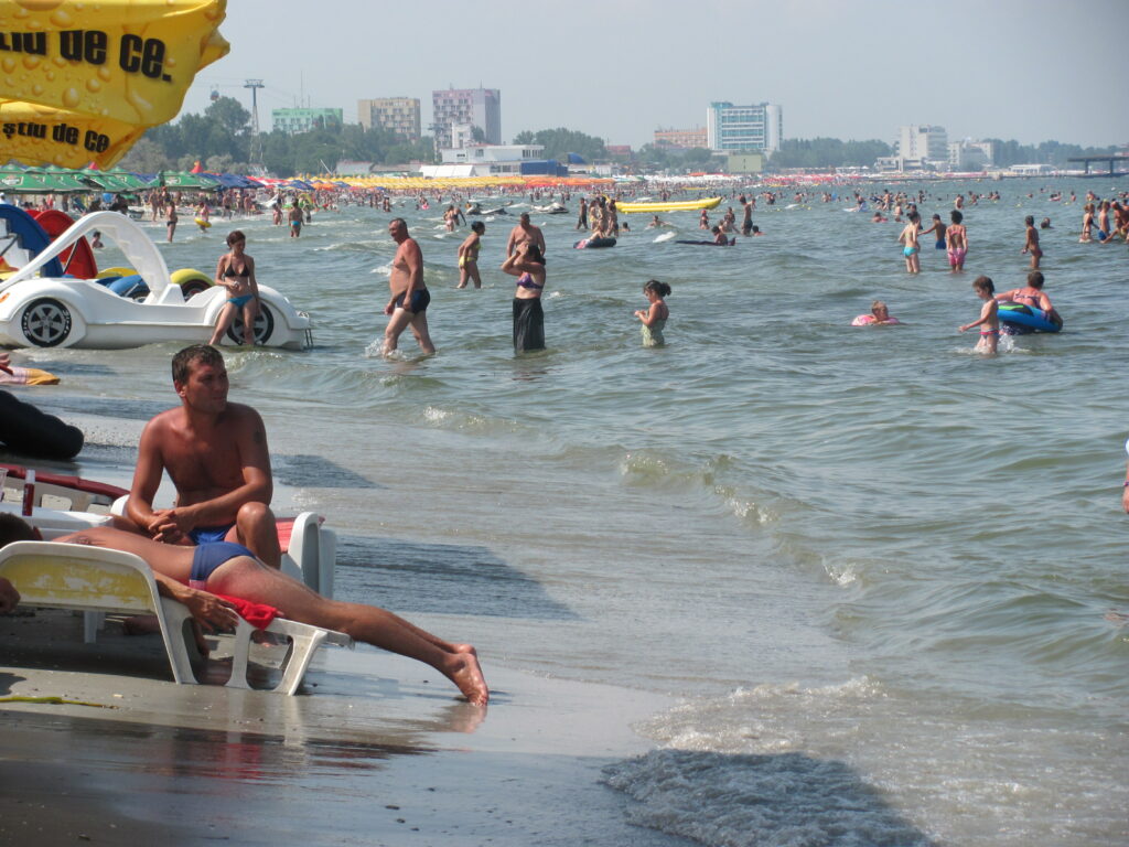 Record de turişti pe litoral