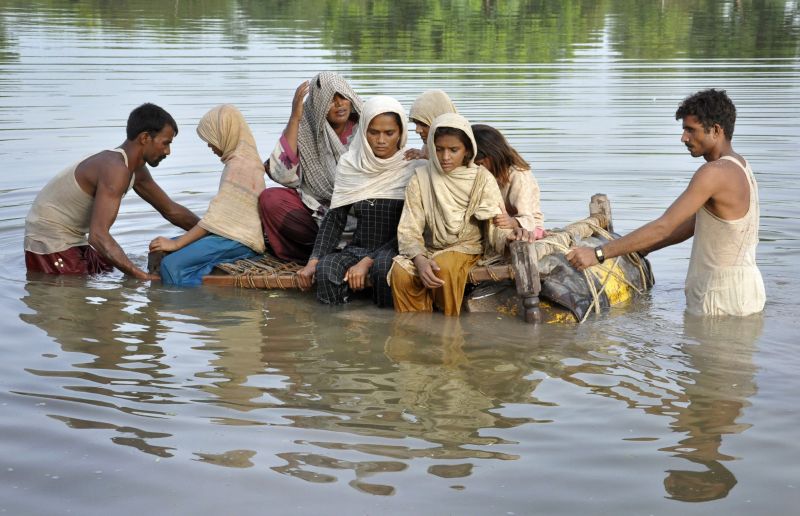 17 milioane de persoane, afectate de inundaţii în Pakistan