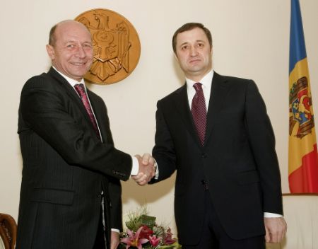 Băsescu: "România are interesul ca Republica Moldova să-şi redobândească integritatea teritorială"