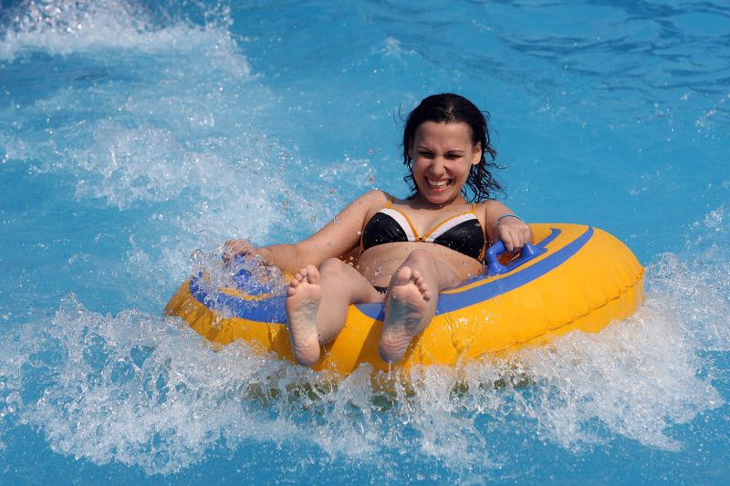 Boli de urechi de la apa mării, din ştranduri şi din piscine