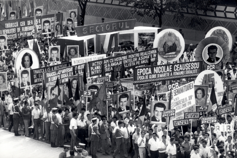 De la manifestări de masă la nostalgicii comunişti