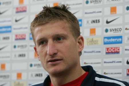 Dorin Goian ratează debutul în preliminariile pentru Euro 2012