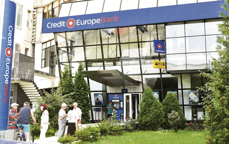 Jumătate dintre păgubiţii Credit Europe Bank şi-au recuperat banii