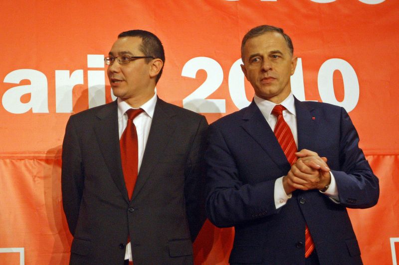 Mircea Geoană şi Victor Ponta se ceartă de la FMI