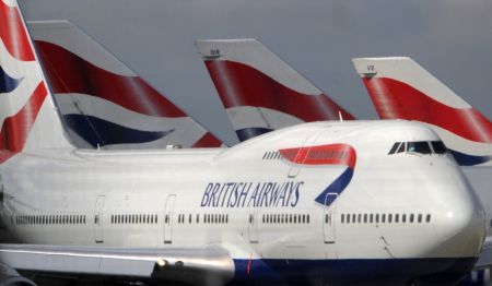 Pasagerii unui avion, anunţaţi din greşeală că vor ameriza de urgenţă