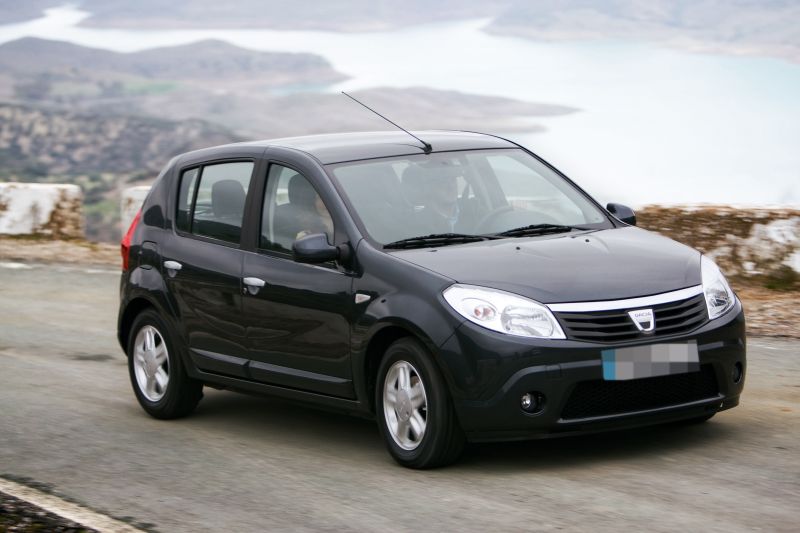 Şofer Dacia: "Seria motorului nu corespunde cu cea din acte"