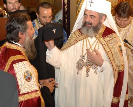 Tatăl "nepotului" Patriarhului arestat pentru trafic de heroină: "Nu suntem rude". Şi BOR neagă relaţia de rudenie