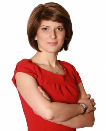 Alina Petrescu revine la Antena 3 cu emisiunea "Esenţial"