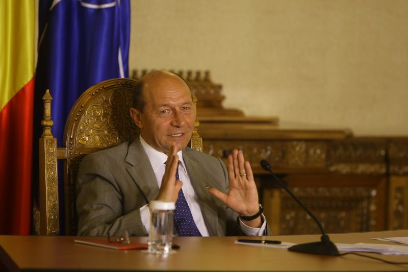 Băsescu şi-ar dori un Remeş la Finanţe