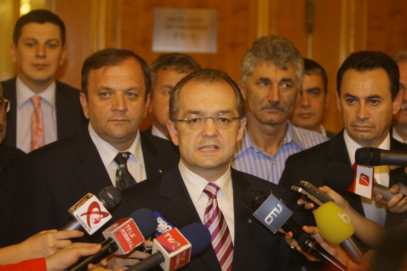 Boc, despre Vlădescu: "Dacă avea viziune, nu reduceam salariile cu 25%"