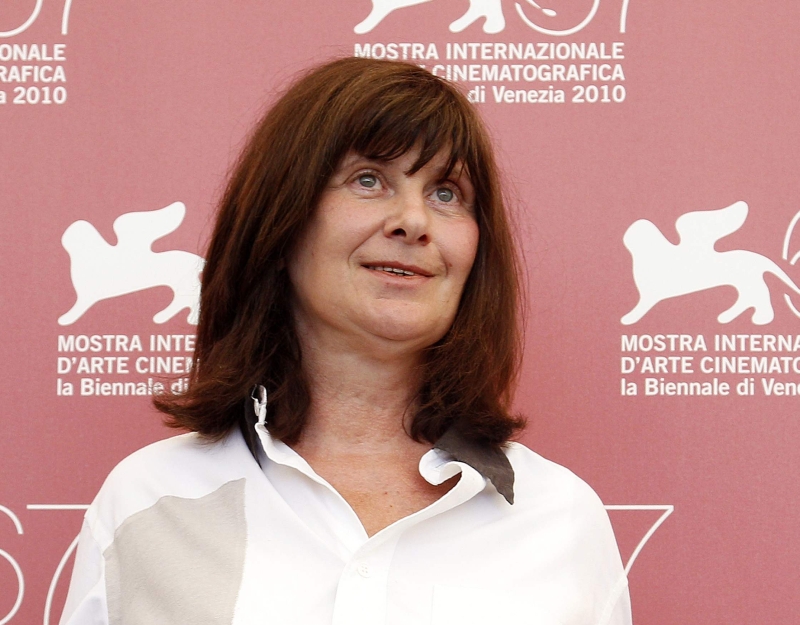 Catherine Breillat: "Expulzarea romilor români din Franţa e un act fascist"