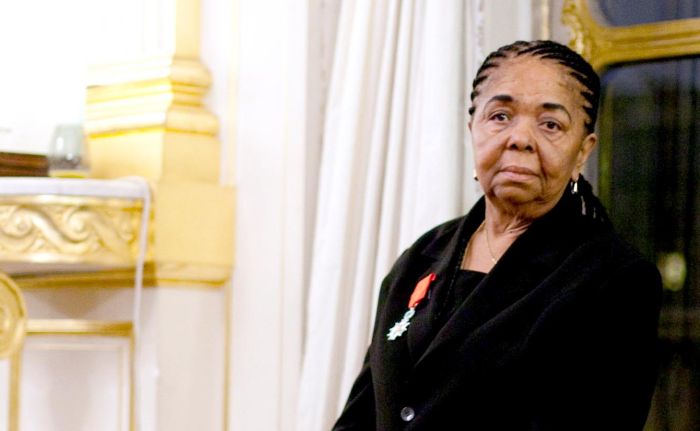 Cesaria Evora, în vacanţă în România