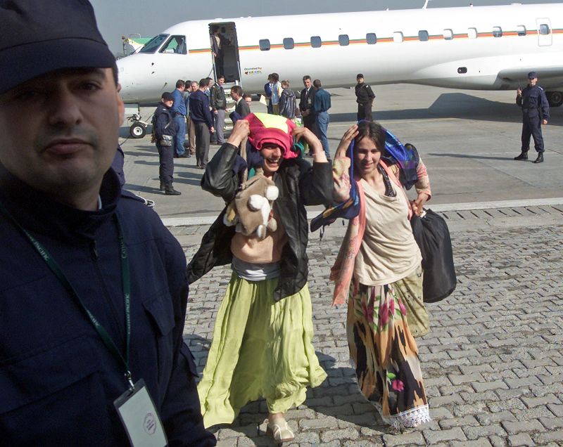 Comisia Europeană pune presiune pe Franța în dosarul romilor