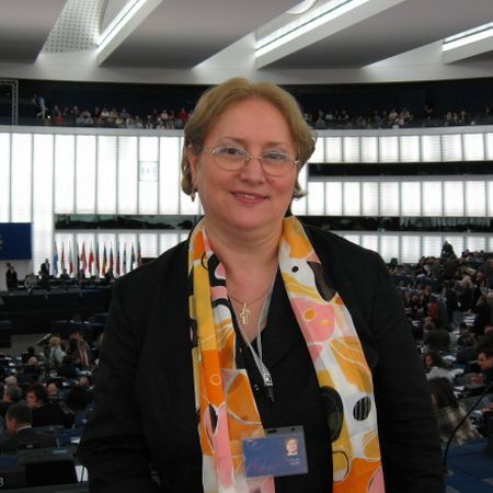 Expulzarea romilor din Franţa, atacată liberal în Parlamentul UE
