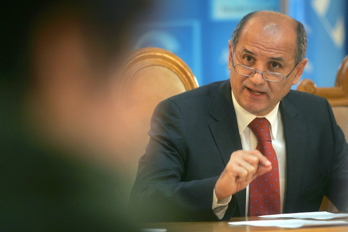 George Copos: "Marius Şumudică este obligat să câştige titlul"