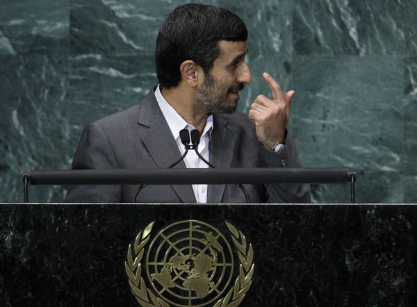 Incidente la ONU. Ahmadinejad: "Americanii şi-au organizat atentatele de la 9/11"