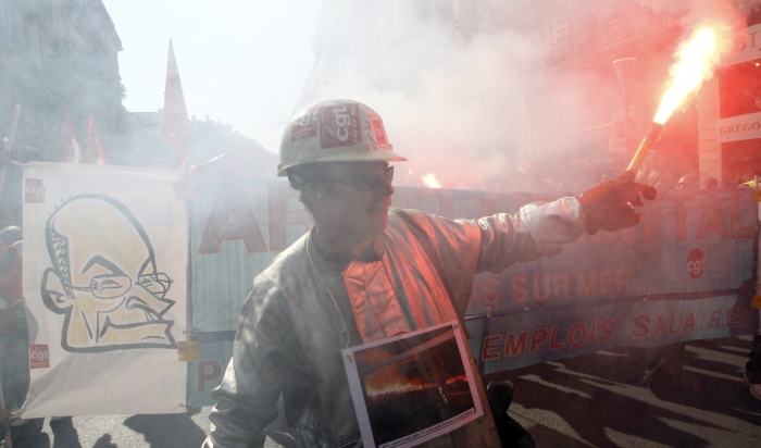 Protest uriaş la Bruxelles faţă de măsurile de austeritate din UE