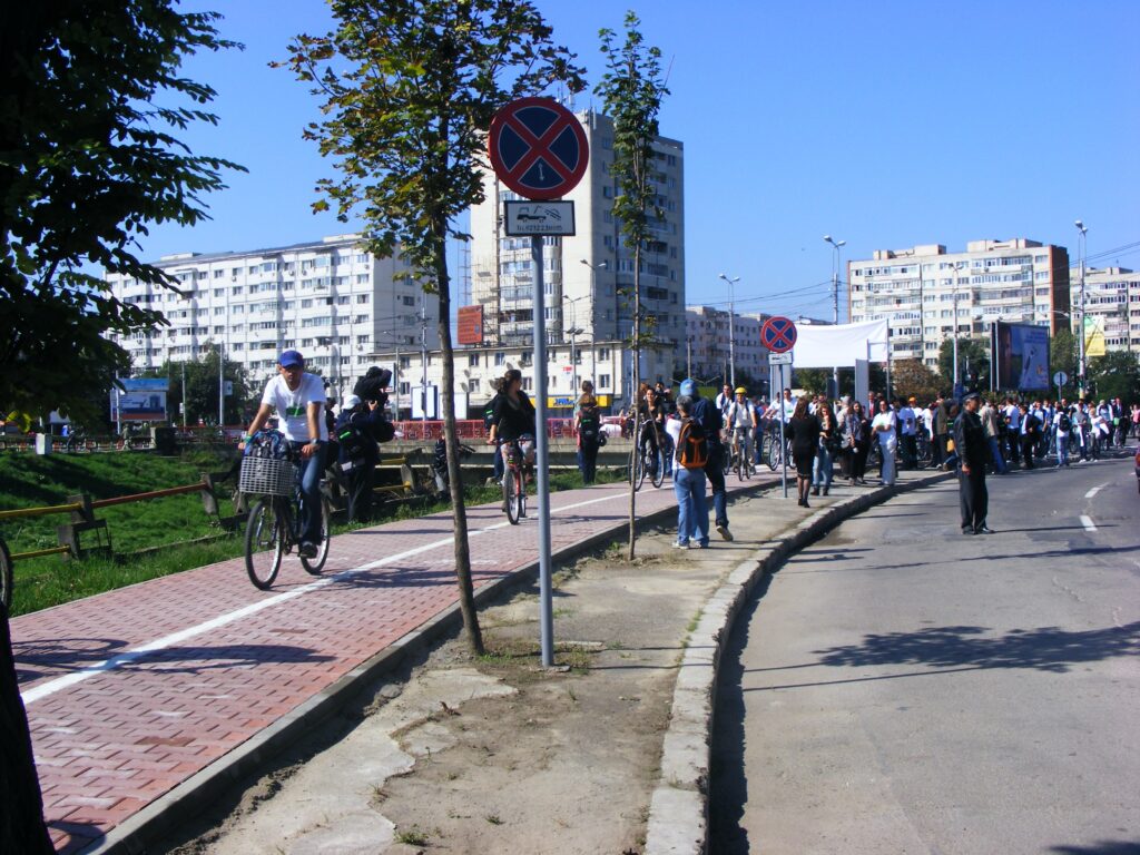 Unica pistă de biciclete din Iaşi, inaugurată oficial