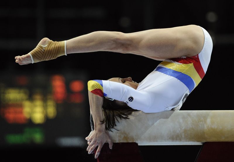 Ana Porgras, campioană mondială la bârnă. Diana Chelaru, argint la sol | FOTO