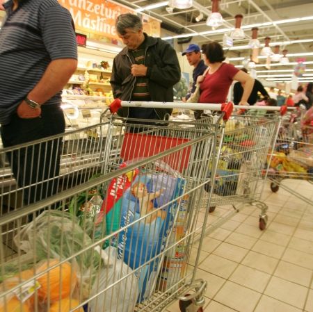 Analist: Reducerea TVA la alimente, sursă de evaziune fiscală