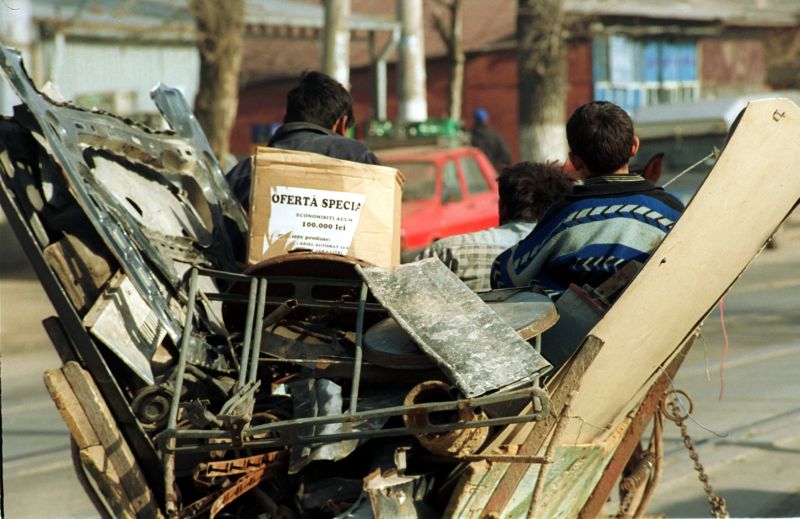 Au furat 86 de tone de conducte de irigaţii cu căruţa