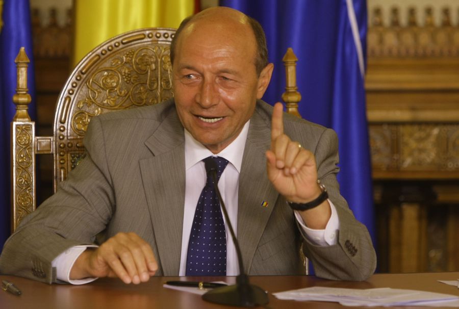 Băsescu: Am primit raportul legat de protestul poliţiştilor. Vreau să mă simt liber