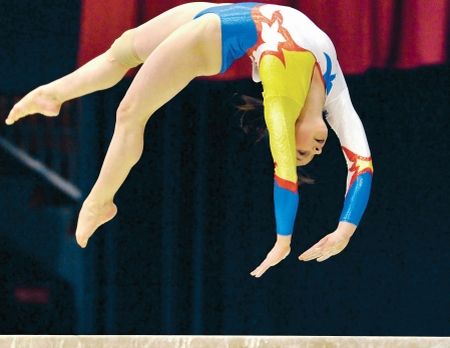 Gimnastică: România, în finala pe echipe