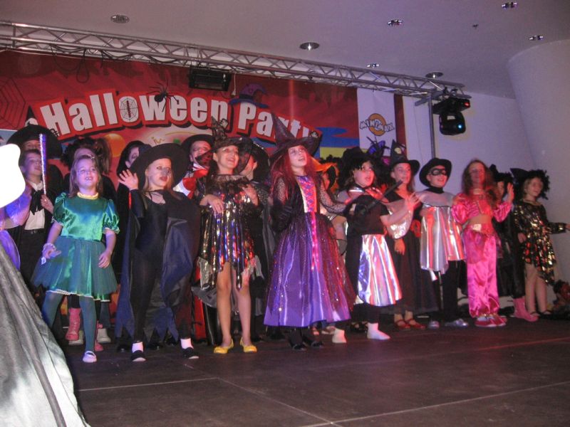 Halloween Party, cu premii de sute de euro