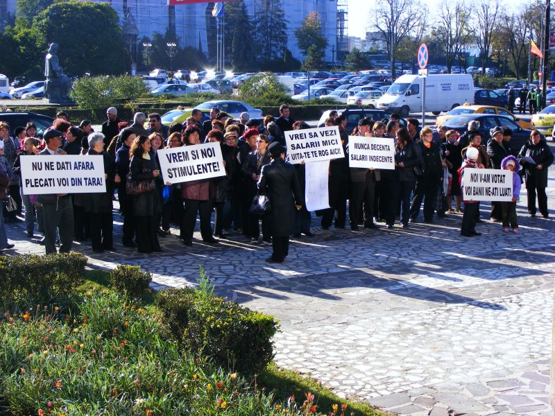 Incidente la protestele din Iaşi