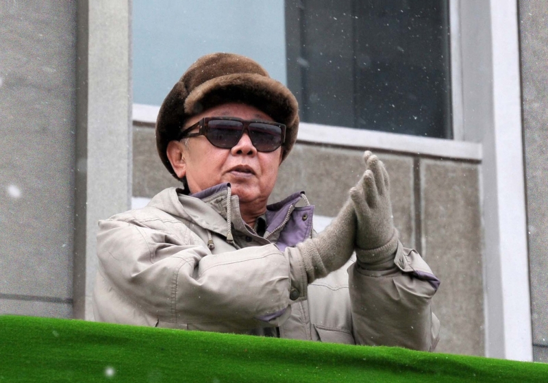 Kim Jong-il, în public alături de mezinul său, succesor la conducerea ţării