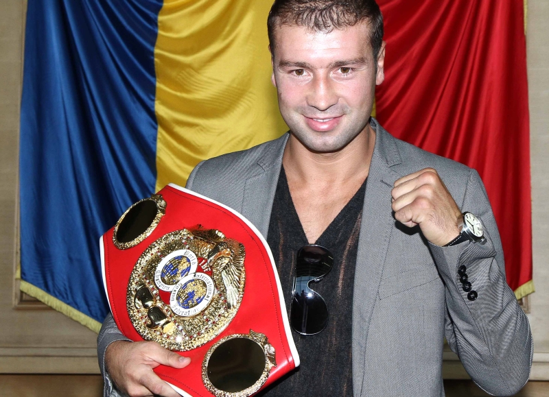 Lucian Bute: "Am crezut că i-am mutat ficatul lui Brinkley". Urmăriţi rezumatul meciului