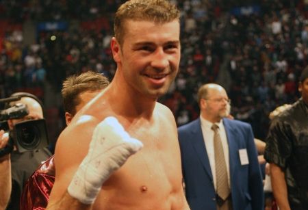 Lucian Bute şi-a păstrat titlul mondial! Românii au făcut senzaţie la Montreal!