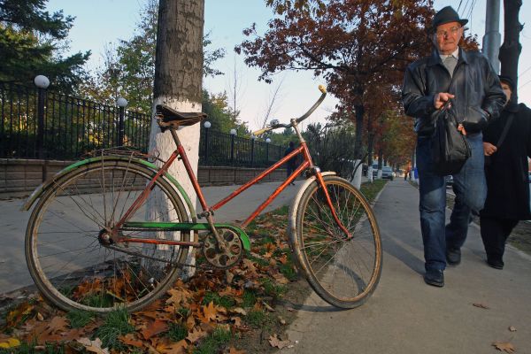 Piste de biciclete ca în Vest, în România comunistă
