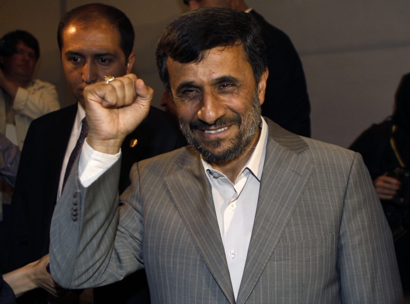 Vizita lui Ahmadinejad în Liban, cu escală la graniţa cu Israelul