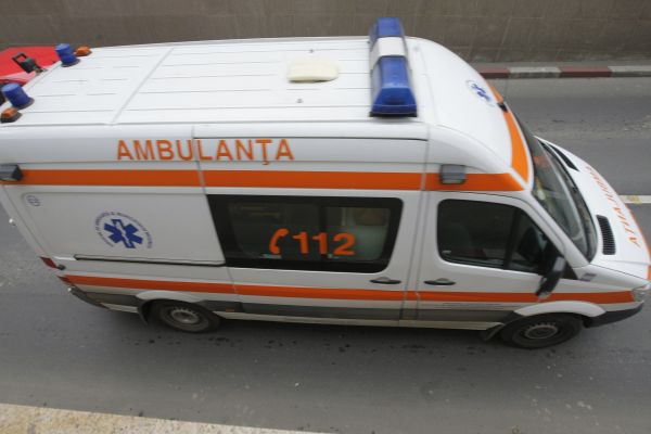 Abuzuri şi fals în acte la serviciile de Ambulanţă