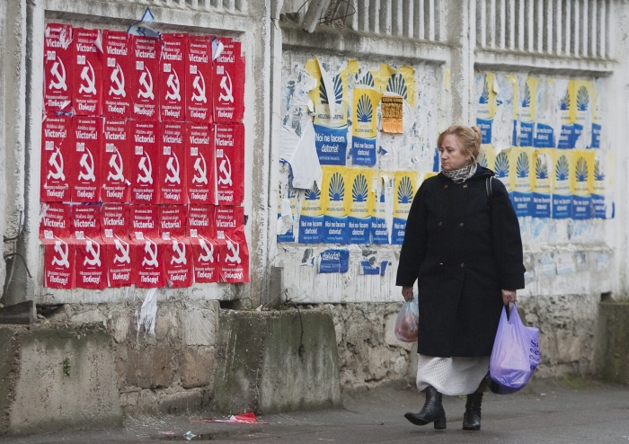 "Boambe", sfadă şi răpiri. Alegerile din Moldova pe înţelesul tuturor